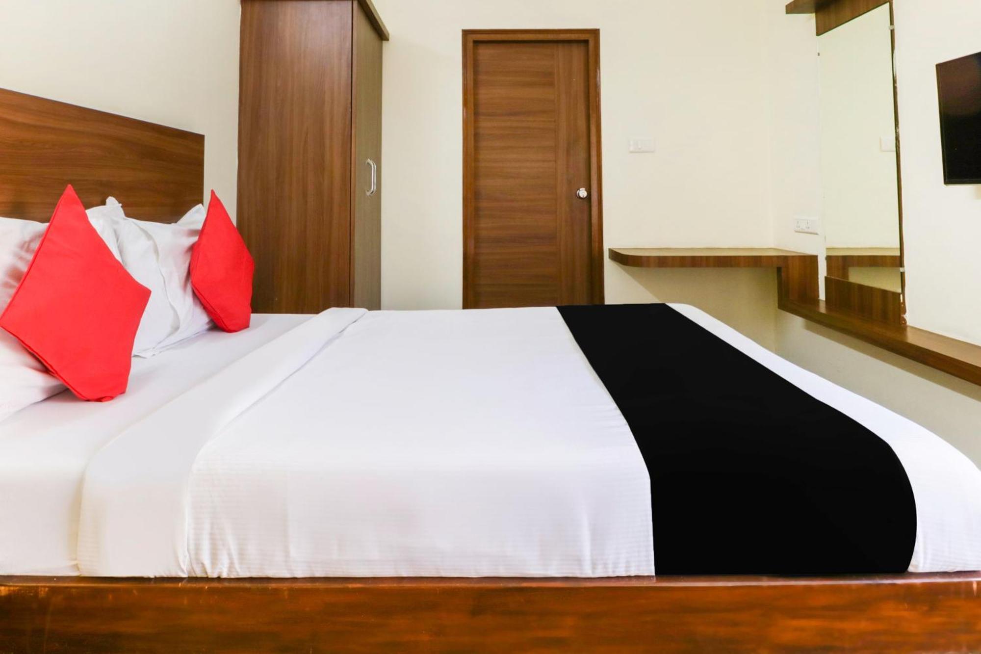 Hotel O Champion Comfort Near Hosahalli Metro Station Bangalore Esterno foto