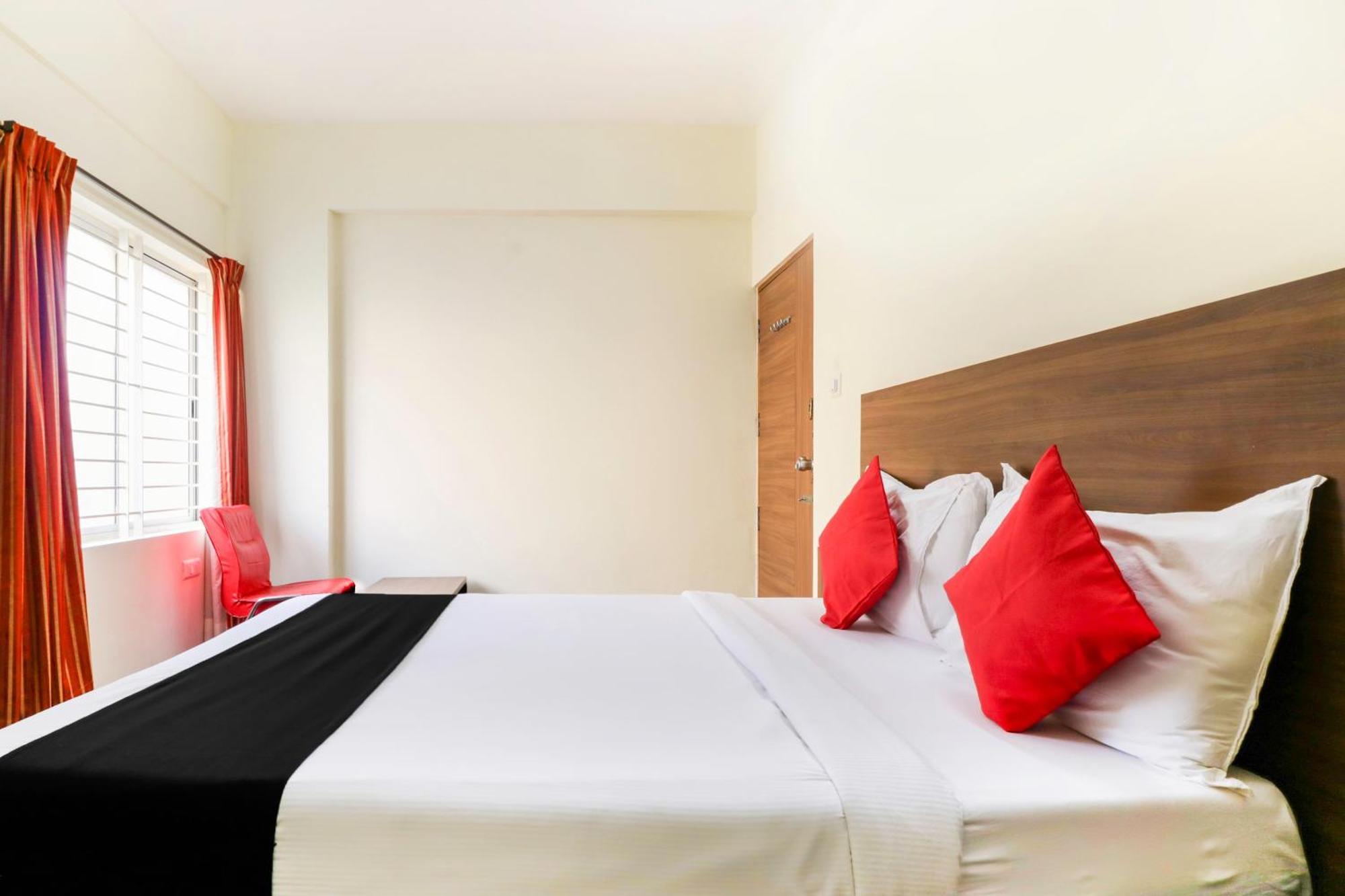 Hotel O Champion Comfort Near Hosahalli Metro Station Bangalore Esterno foto