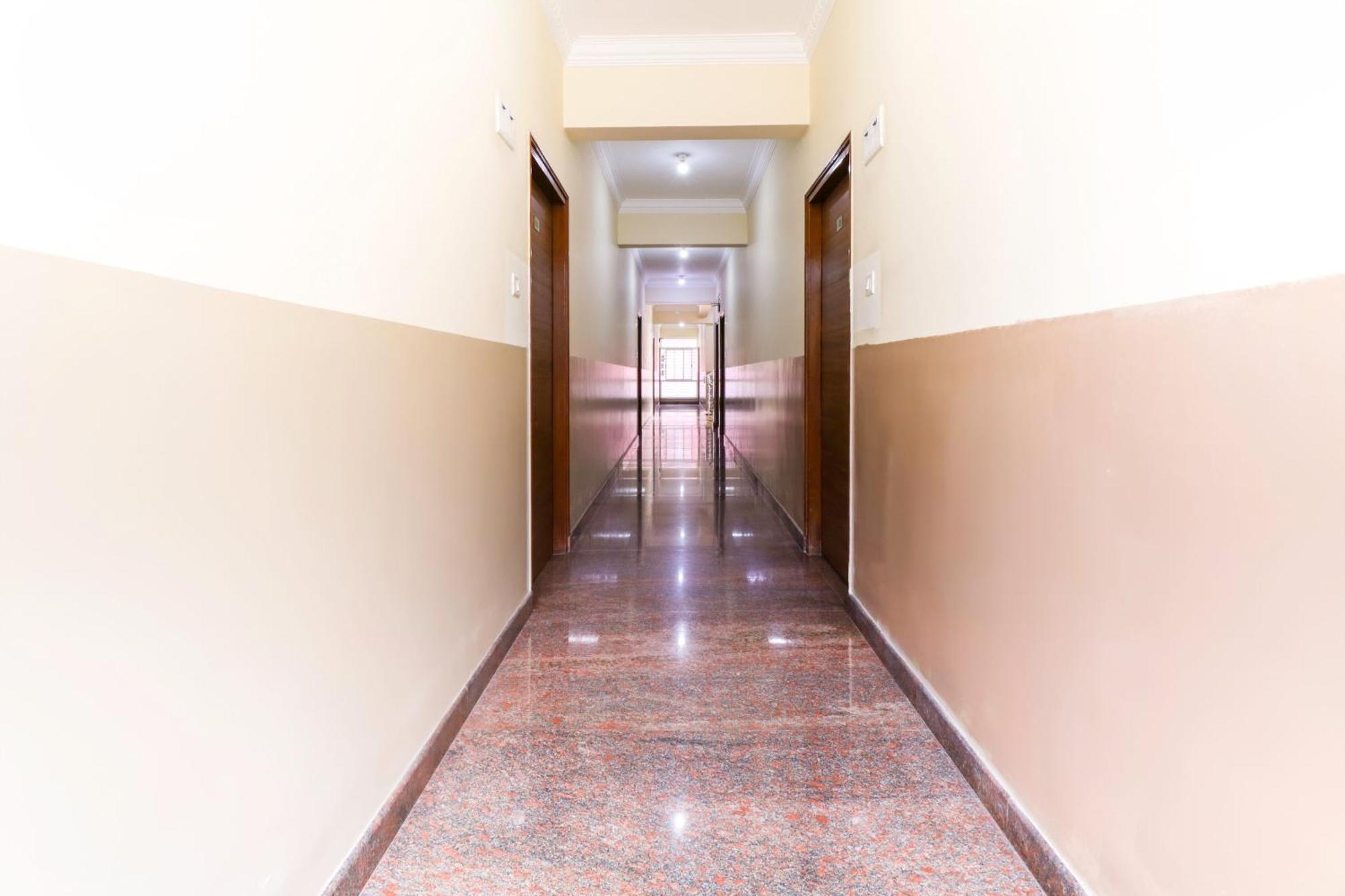 Hotel O Champion Comfort Near Hosahalli Metro Station Bangalore Esterno foto