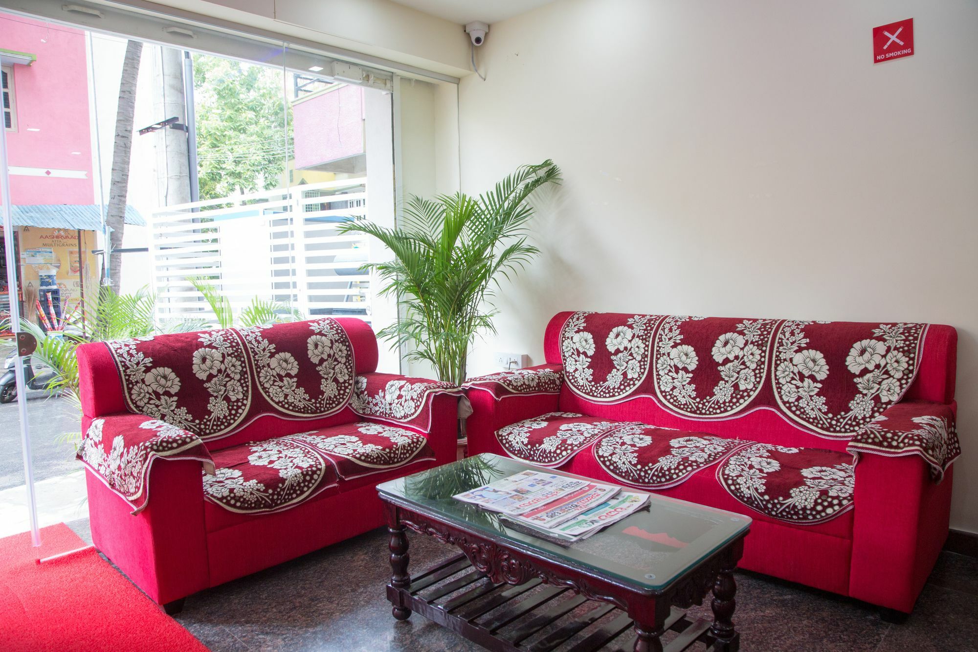 Hotel O Champion Comfort Near Hosahalli Metro Station Bangalore Esterno foto