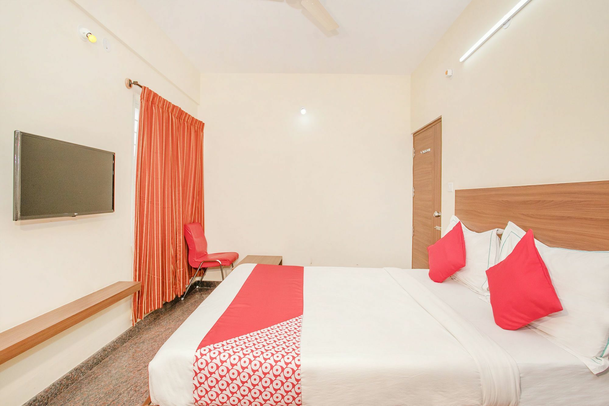 Hotel O Champion Comfort Near Hosahalli Metro Station Bangalore Esterno foto